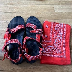 Arizona Love Trekky Orange Platform size 10 EUC